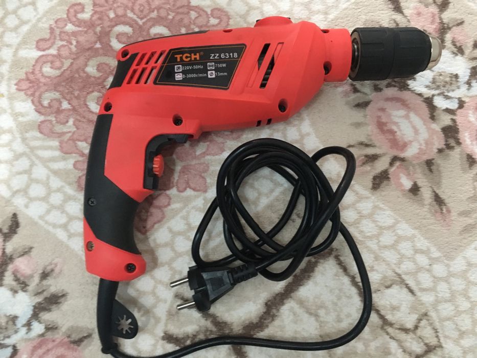 Продам ударную дрель