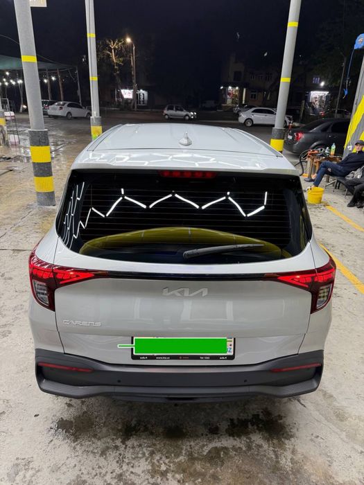 Kia Carens 2024 — 3