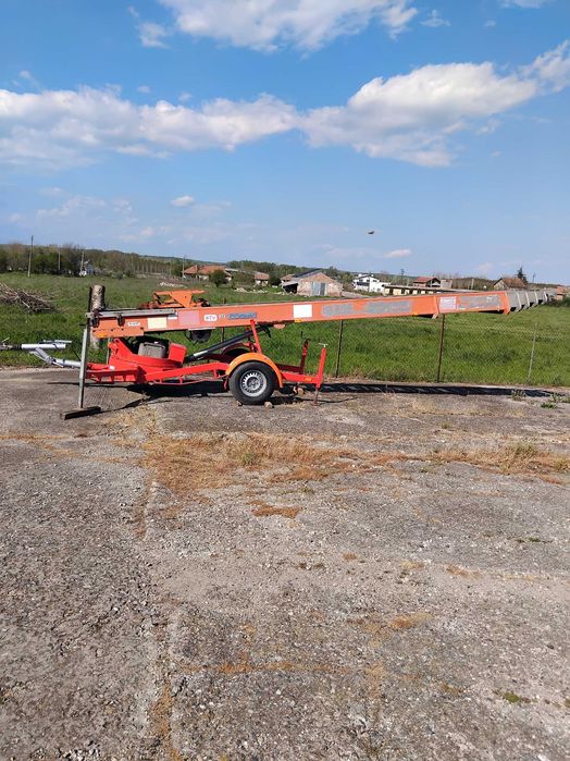 Мобилен лифт Boker