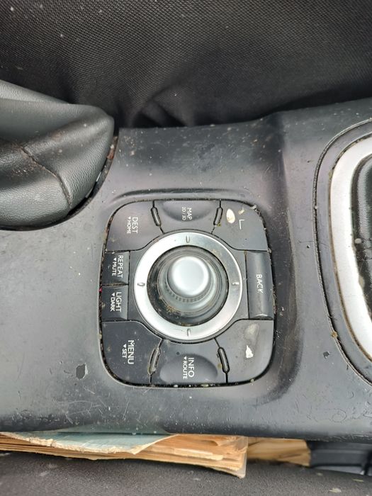 Renault Megane 2011 1.6 Газ Теглич на части