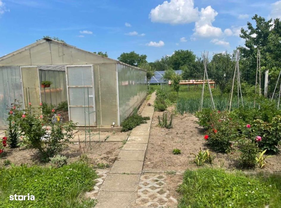 Casa NOUA 6 camere 7 bai teren 1.300 mp ,panouri foto-voltaice Orlat