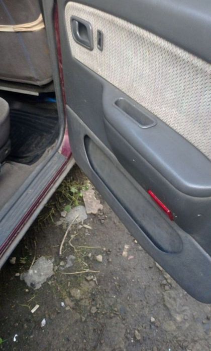 Продам авто на ходу,7 мест