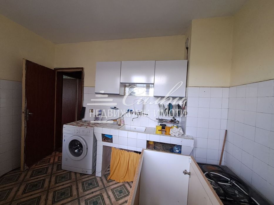 Продава се Двустаен апартамент в Шумен, Боян Българанов 1 - 64 кв.м за 1028 €/кв.м - Снимка #4