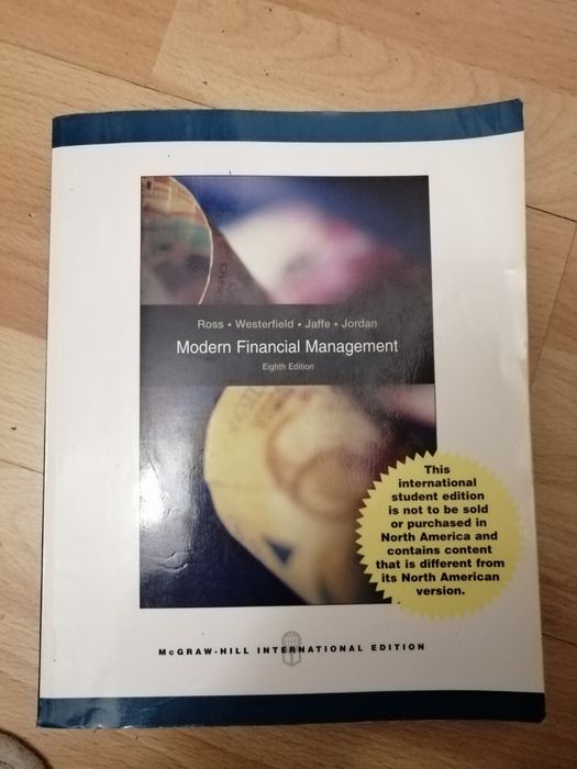 Учебници по икономика на английски език, цена 50 лв за 1 брой.