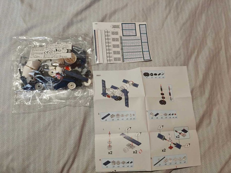 Set constructii tip Lego Statia Spatiala 96 piese
