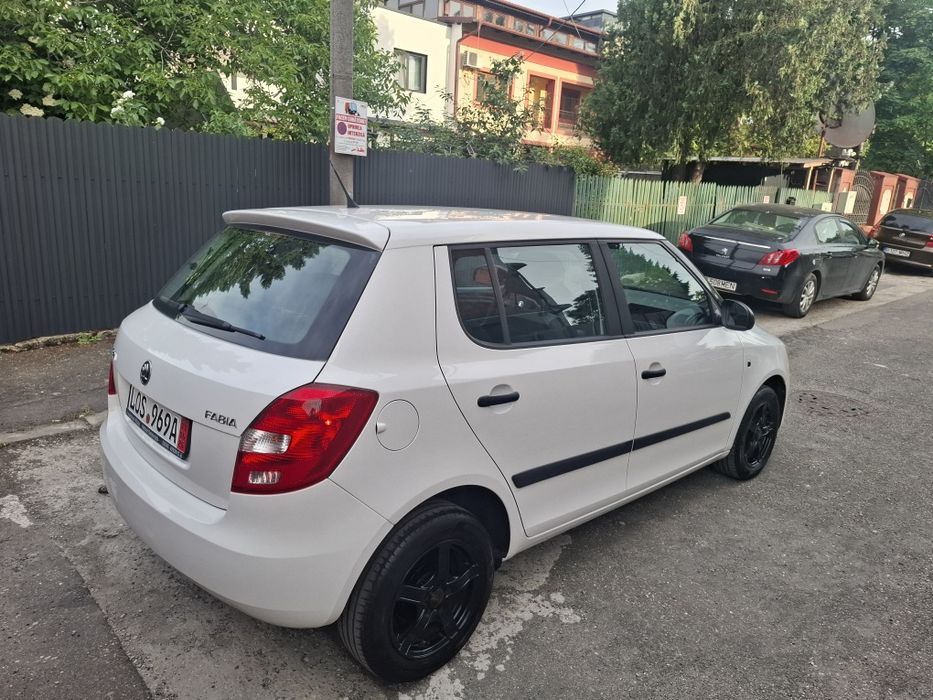 SKODA Fabia 2013 — imagine 9
