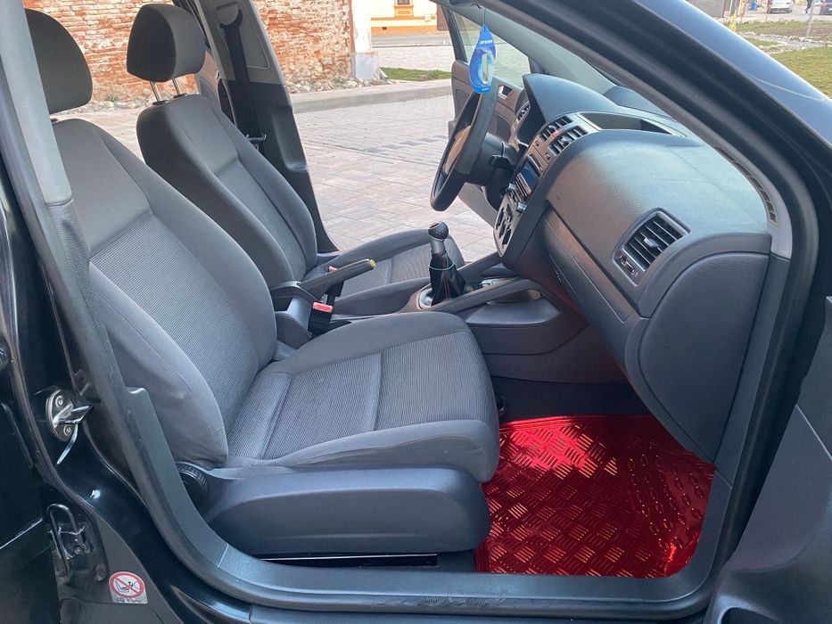 Volkswagen golf 5  1.6 benzina  2006  180.000 km