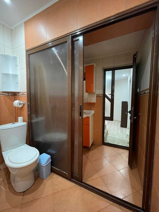 Дава се под наем Тристаен апартамент в Бургас, Лазур - 100 кв.м за 612 € - Снимка #21