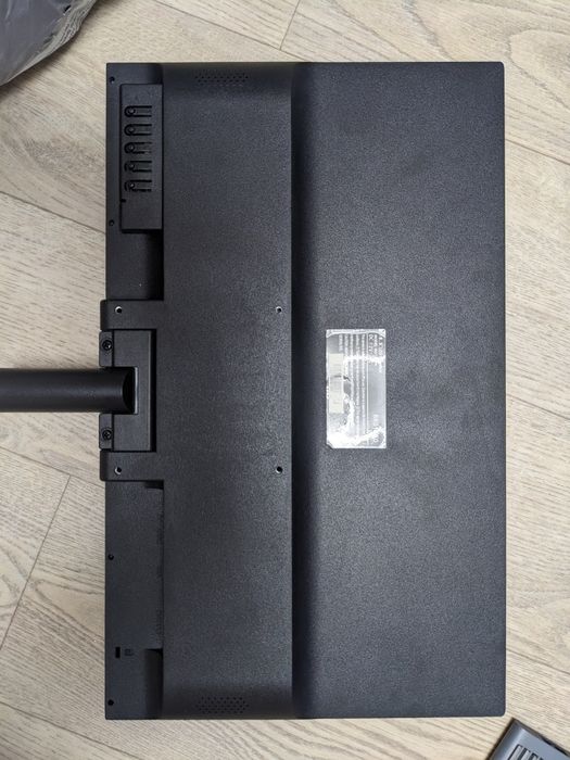 Монитор 18,5 дюймов