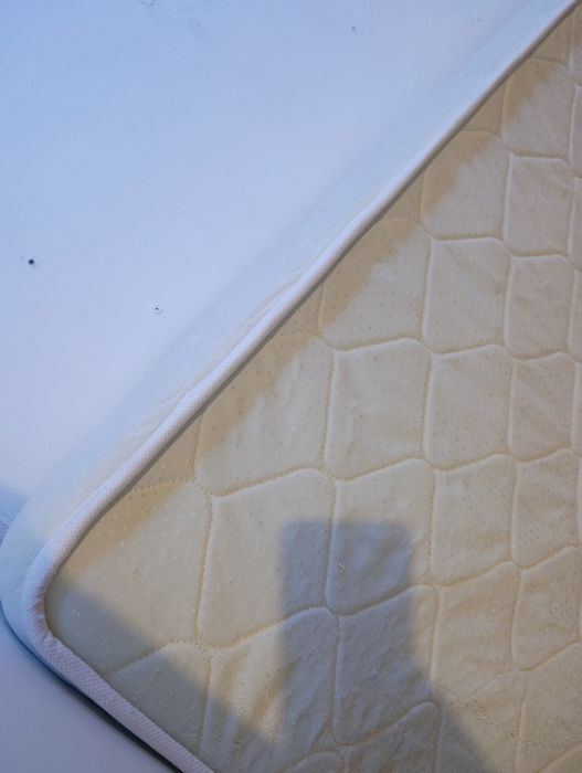 Матрац удобный новый