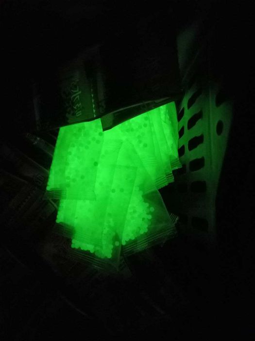 Орбизы пули игрушечных автоматов 7-8мм есть фосфорные (флуоресцентные)