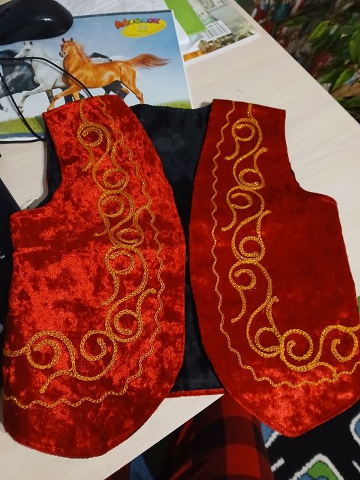 Детский жилет4-5 лет