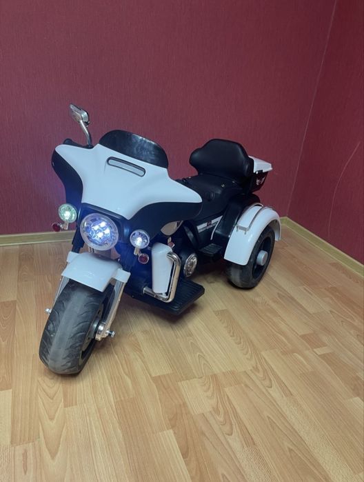 Мотоцикл детский " Harley Davidson"