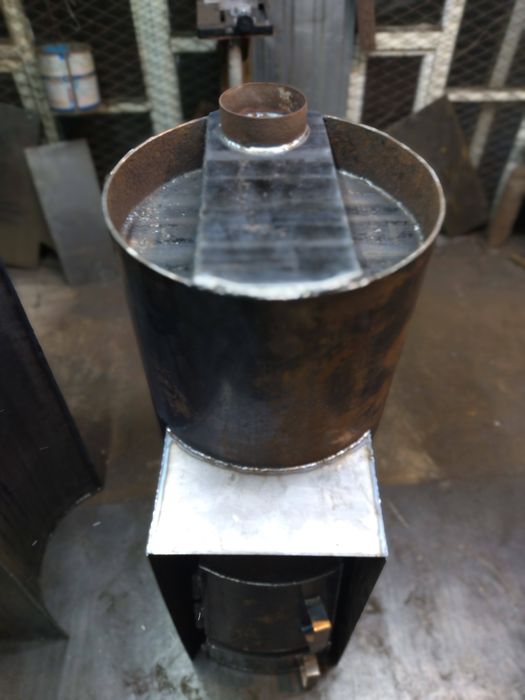 Вертикальная печь для бани.