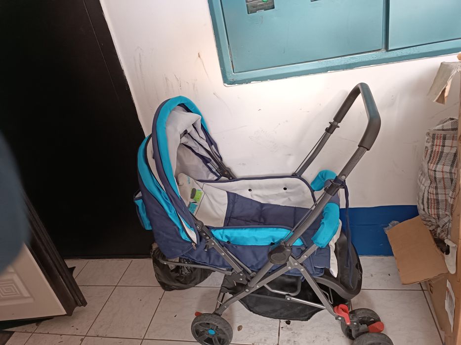 Продается Коляска в хорошем состоянии