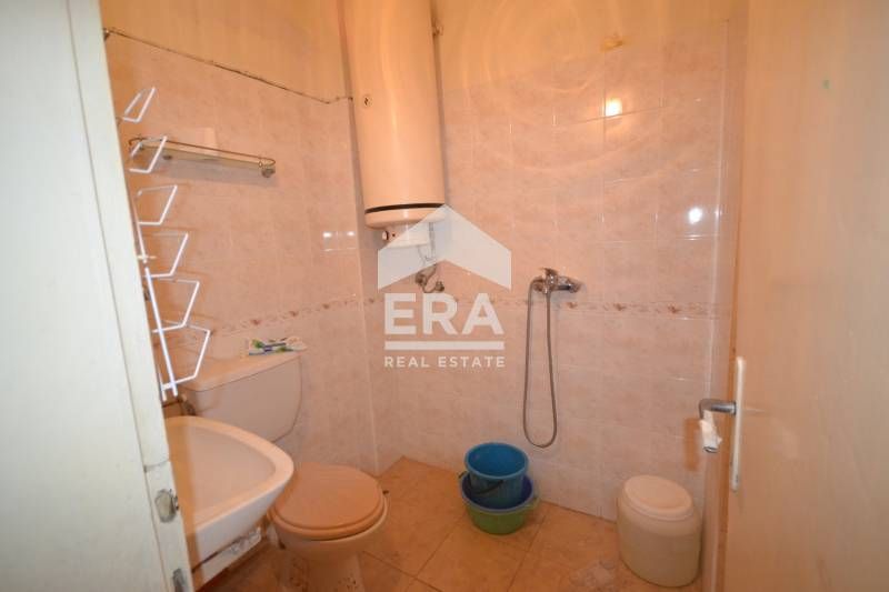 Продава се Тристаен апартамент в Хасково, Център - 83 кв.м за 977 €/кв.м - Снимка #9