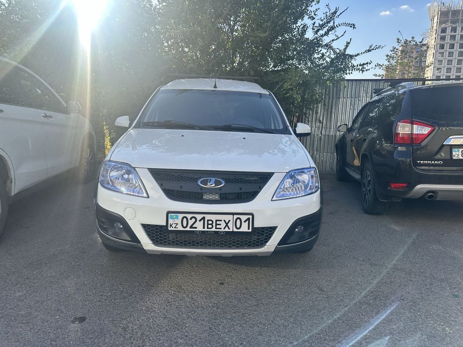 Продам Ларгус 2015г/в