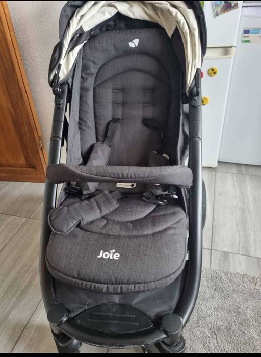 Детска количка joie