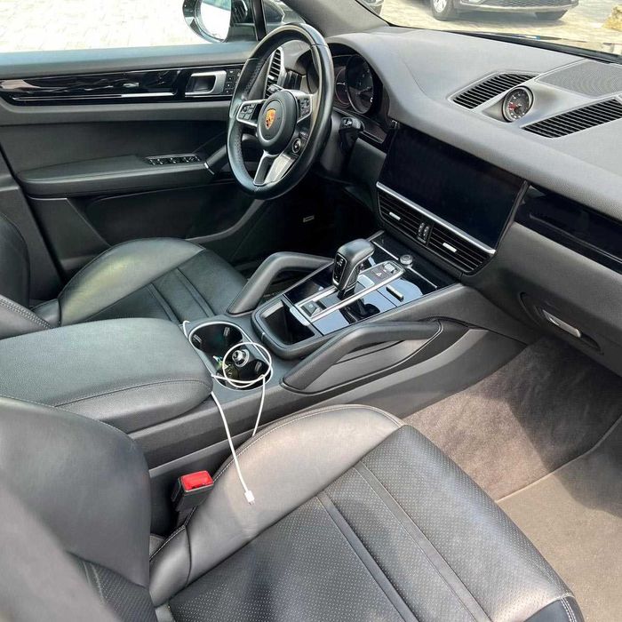 Porsche Cayenne / full / 2022 3.0 benzina 340cp