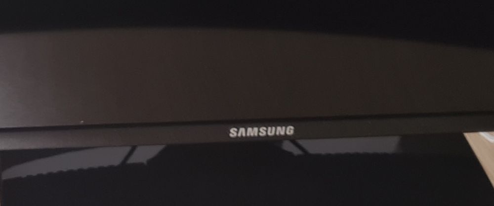 Телевизор Samsung 28 инча