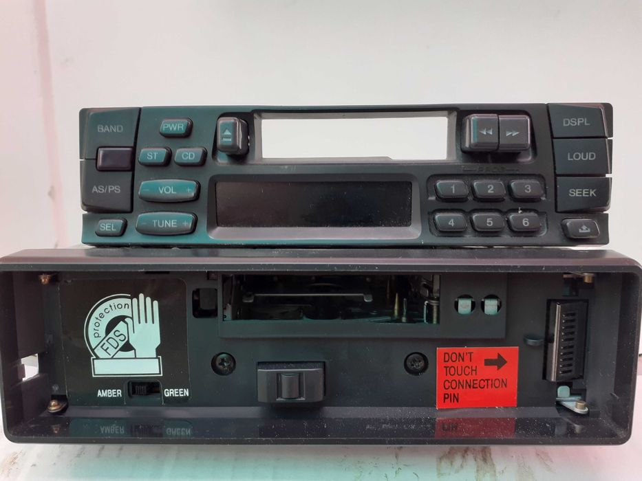 Radio CD Toshiba in stare buna