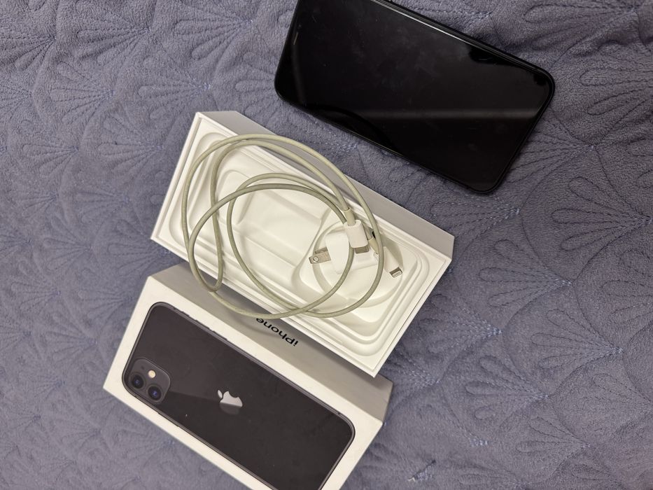 Iphone 11 продам