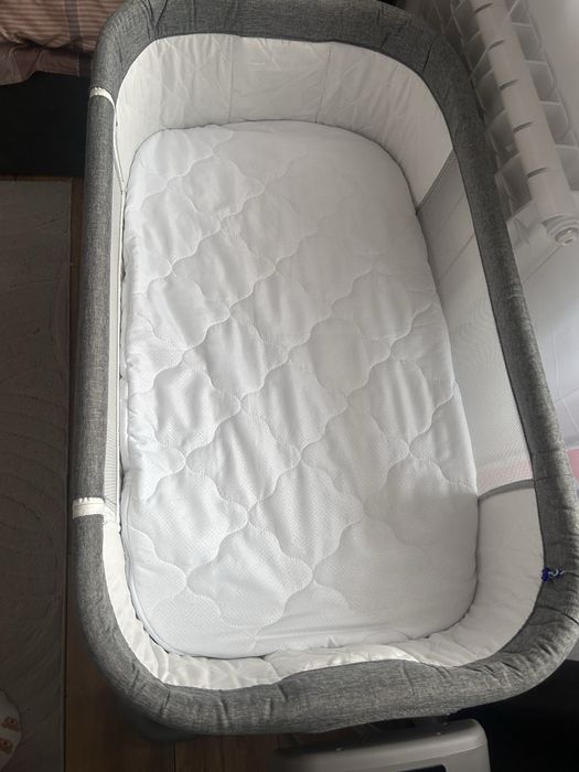 Продам электричкую кровать манеж