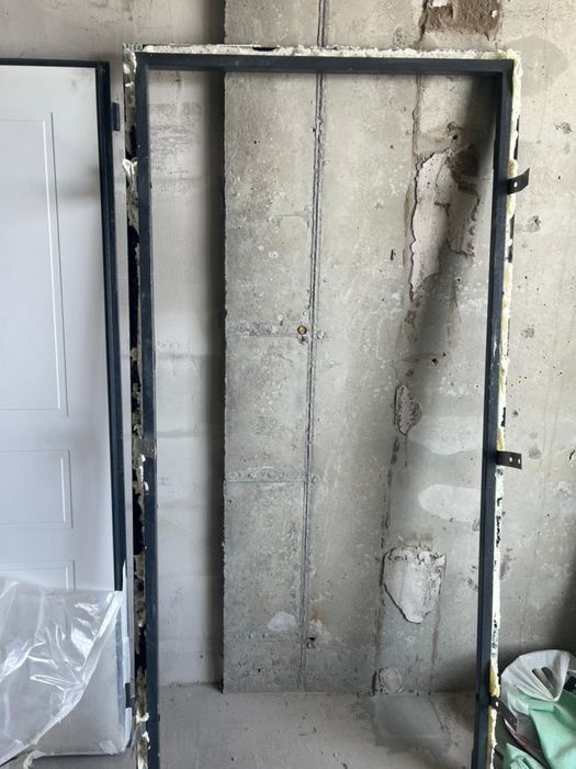 Входная дверь железная