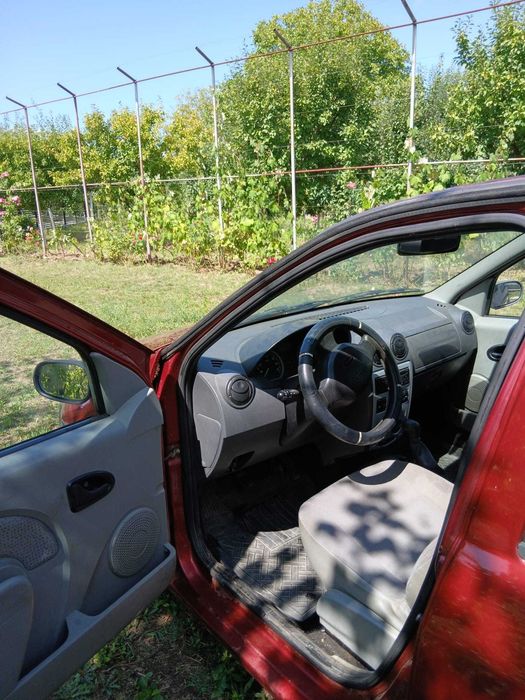 vand dacia logan