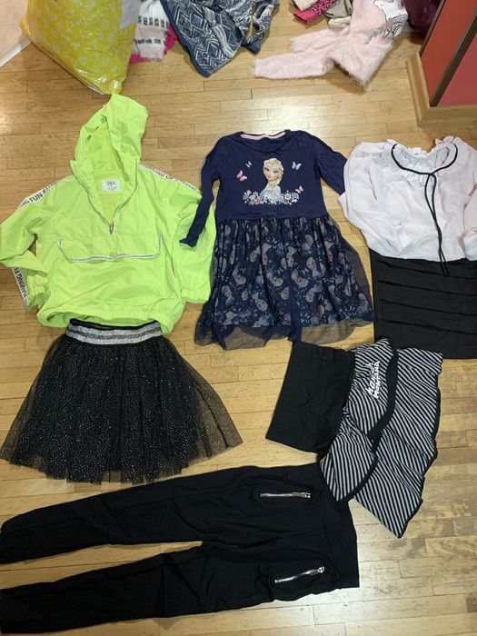 Суичъри, якета, рокли маркови 6-8 годинки