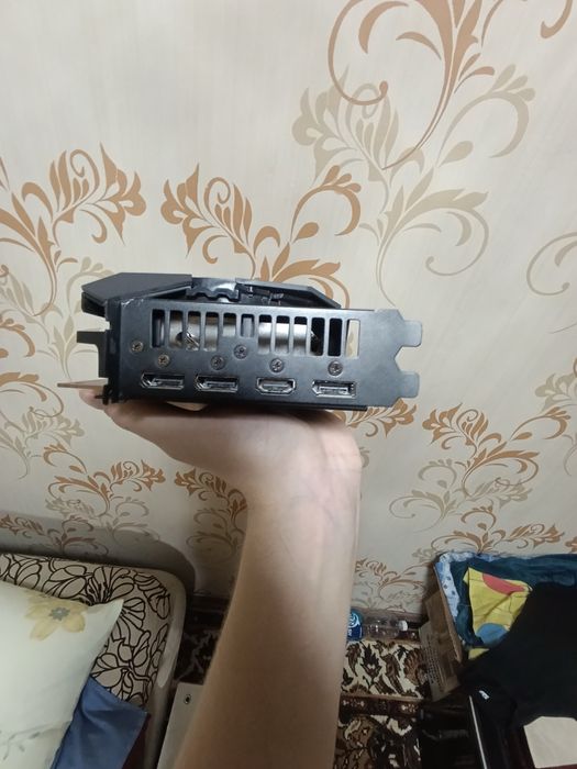 Видеокарта RX 5700 XT