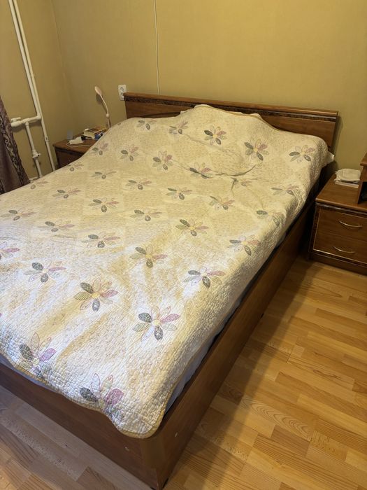 корпус кровати без матраса