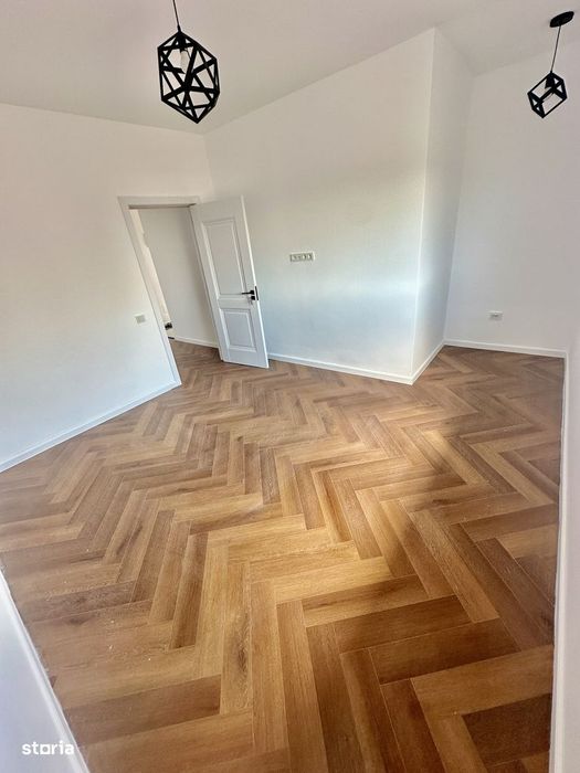 Apartament cu gradina, 2 camere+mansarda locuibilă 2 locuri, parcare