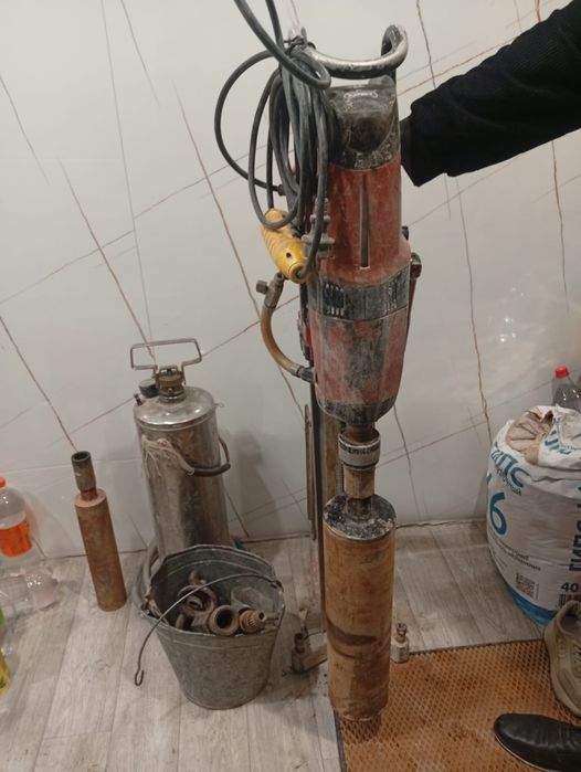 Алмазный апарат HILTI D200