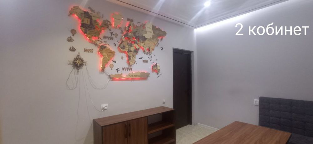 Сдаётся офисс  на первом этаже напротив Фархадского рынка