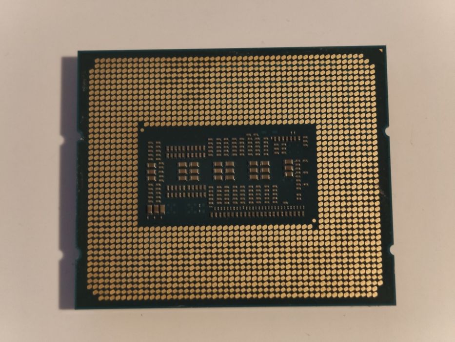 Procesor 13700KF + Thermalright Contact Frame