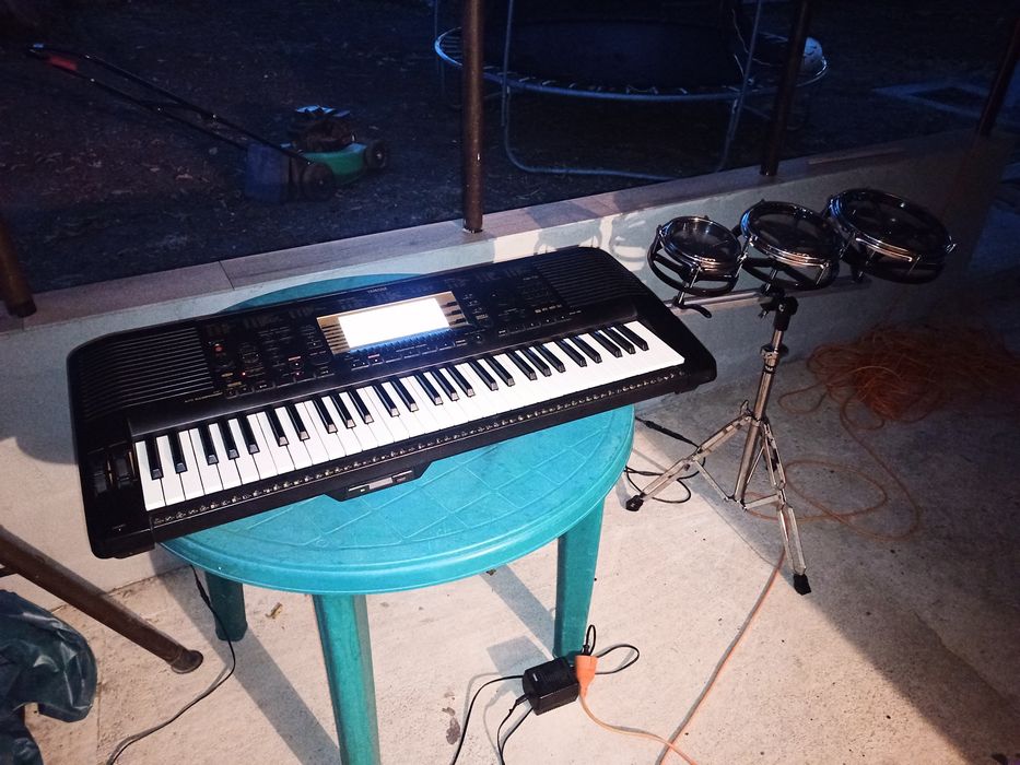 Ямаха Yamaha PSR 730
