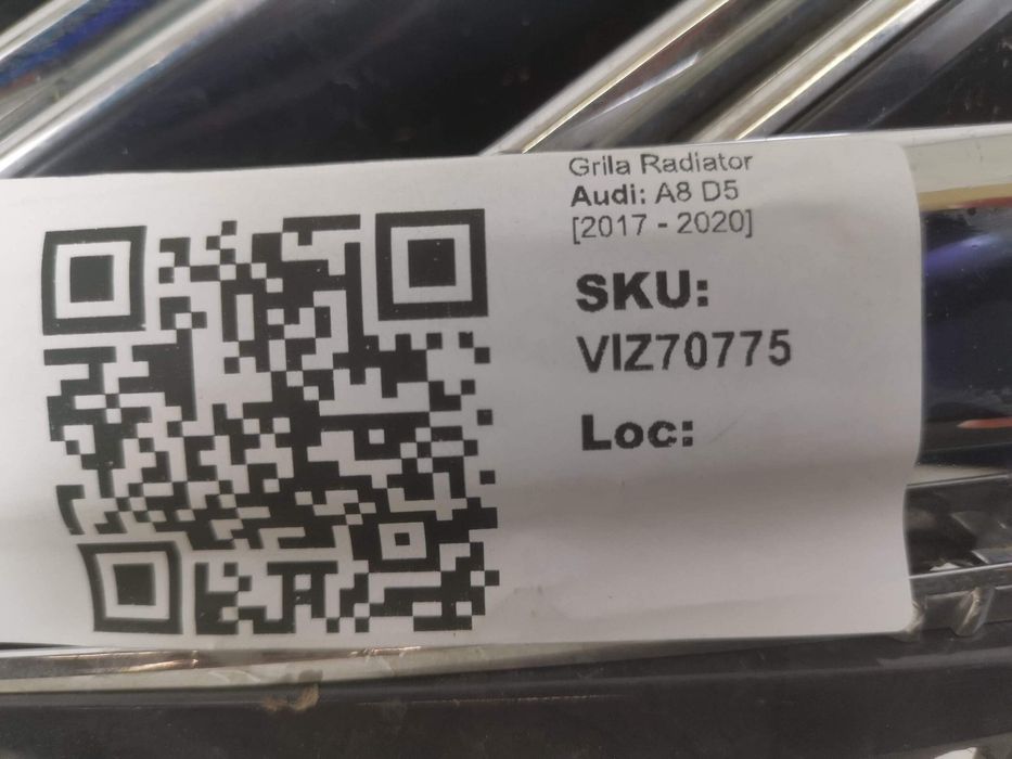 Audi A8 / Audi A8 D5 Решетка на радиатор Audi A8 D5 оригинална в добро