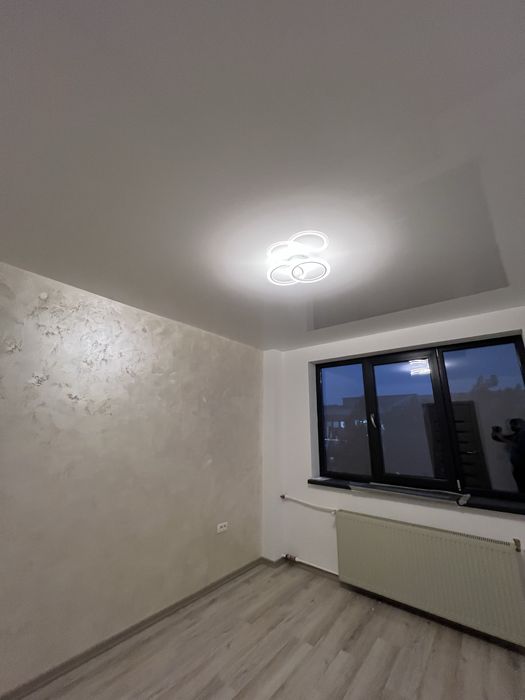 Tavane extensibile lucioase sau mate - Alege-ti stilul!