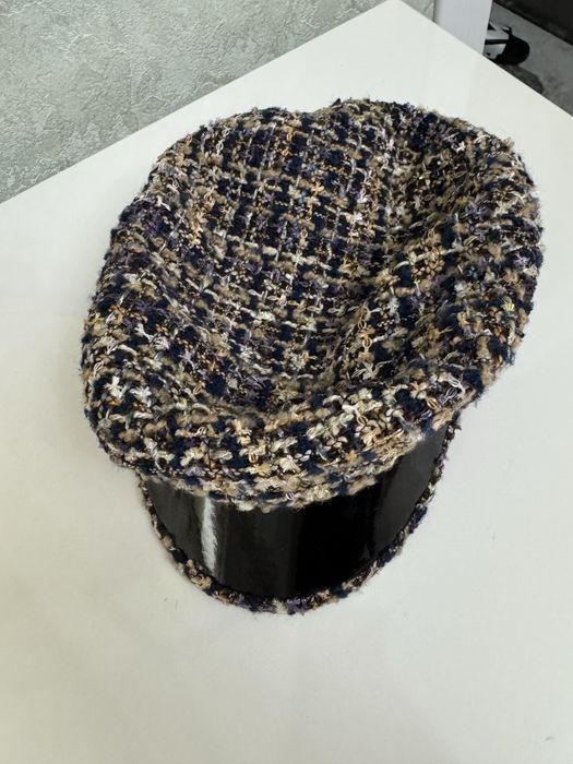 Шапка от материал букле