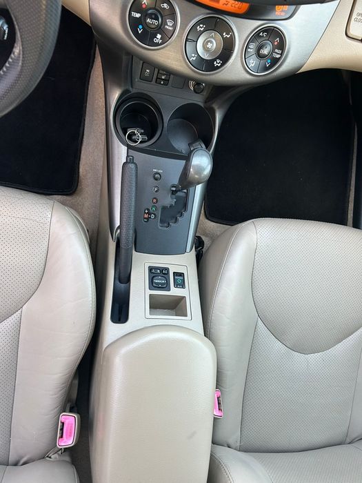 Toyota RAV4 - An 2012 - 2.2 Diesel 150Cp 4x4 Automată