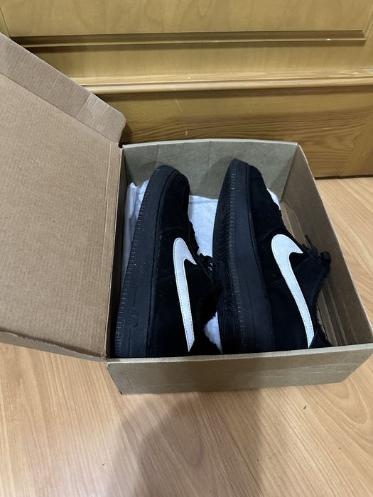 Кроссовки оригинал р43