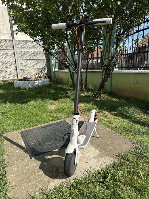 Trotineta Xiomi mi3