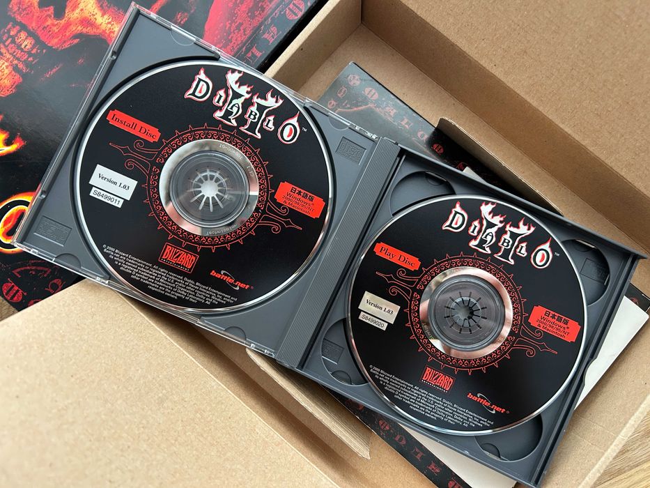Diablo II PC Big Box - ediție japoneză de colecție, cu expansion și artbook