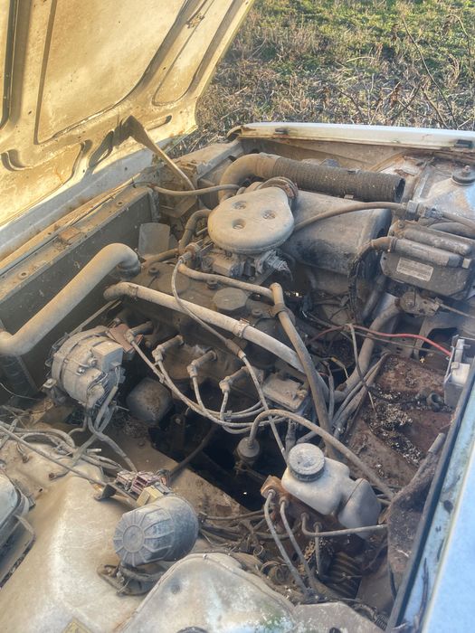 Vând Dacia 1310 berlina