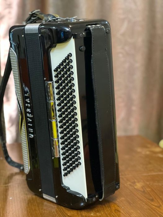 Аккордеон Universal