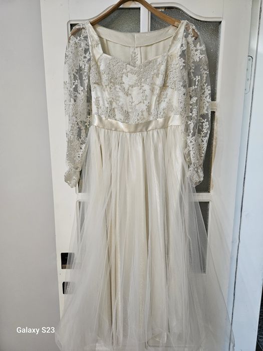 Продам нарядное платье