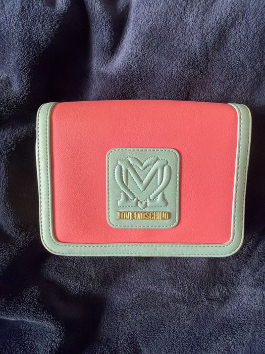 Love moschino чанта