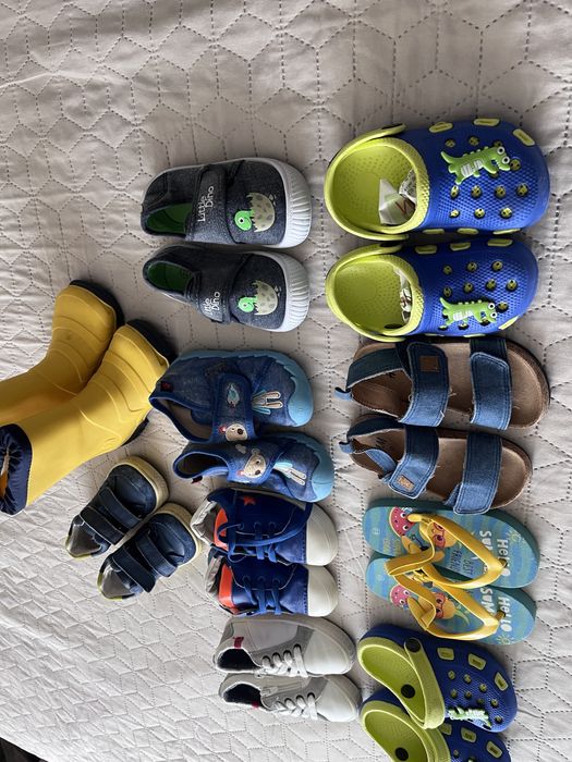 Обувки за момче номер 23