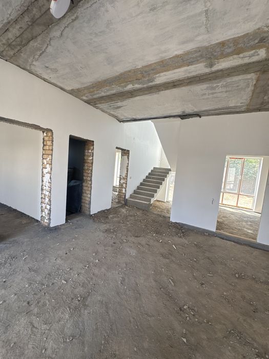 Продается 2х этажный дом